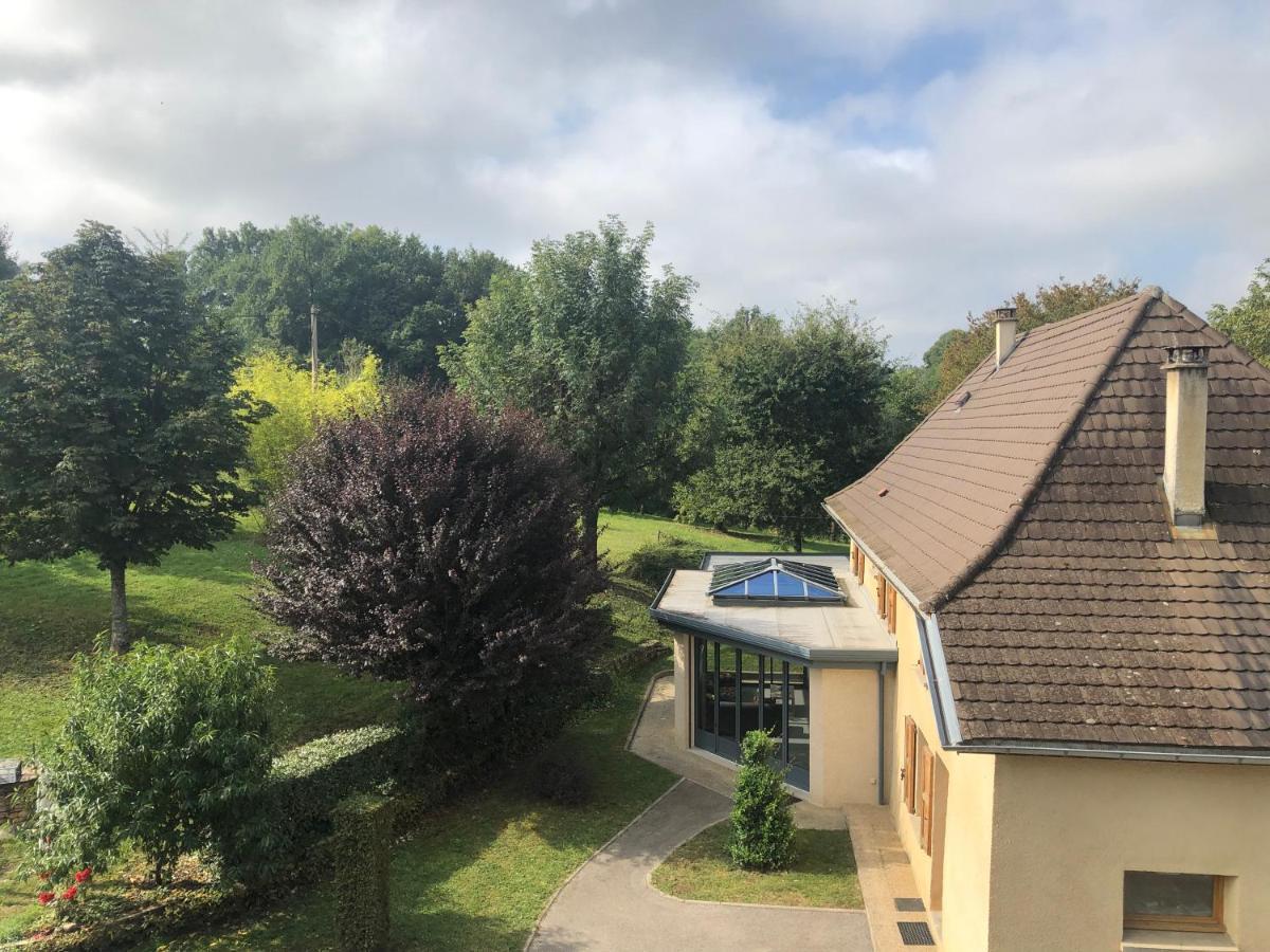 Havre de paix et de verdure proche Walibi et A43 Corbelin Extérieur photo